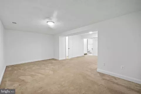 2957 Schoolhouse Cir, Silver Spring, MD 20902 photo 32