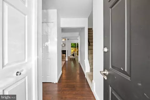 2957 Schoolhouse Cir, Silver Spring, MD 20902 photo 5