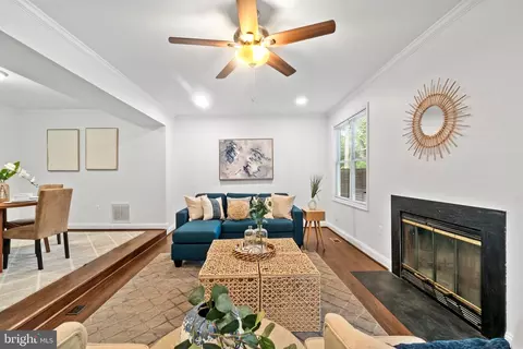 2957 Schoolhouse Cir, Silver Spring, MD 20902 photo 18
