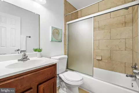 2957 Schoolhouse Cir, Silver Spring, MD 20902 photo 25