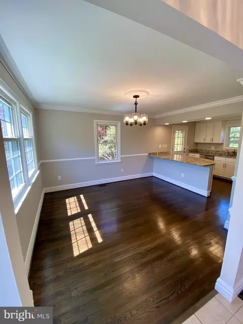 Dining - 3405 Colonial Ct, Olney, MD 20832 photo 1 of 2