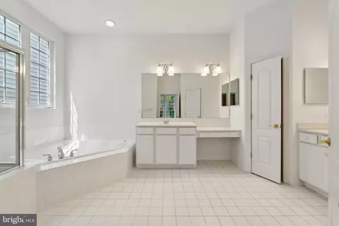 Bath - 3825 Glen Eagles Dr, Silver Spring, MD 20906 photo 5 of 5
