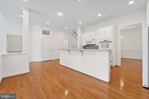 Entry Way - 3825 Glen Eagles Dr, Silver Spring, MD 20906 photo 3 of 10