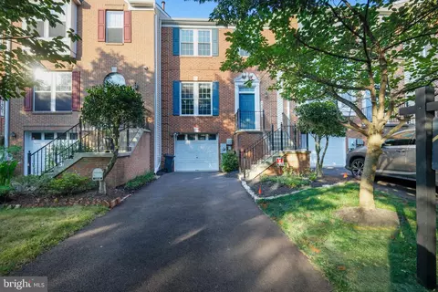 13618 Valley Oak Cir, Rockville, MD 20850