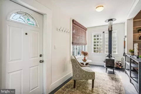 626 Ritchie Ave, Silver Spring, MD 20910 photo 3