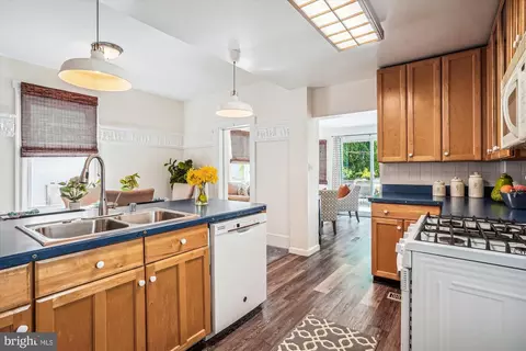 626 Ritchie Ave, Silver Spring, MD 20910 photo 12