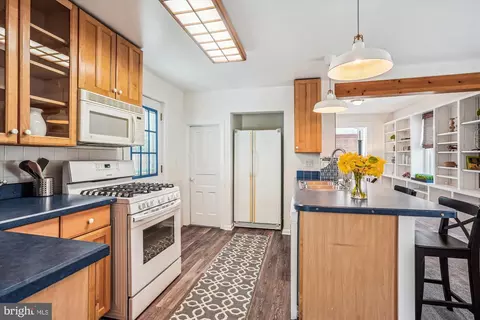 626 Ritchie Ave, Silver Spring, MD 20910 photo 11