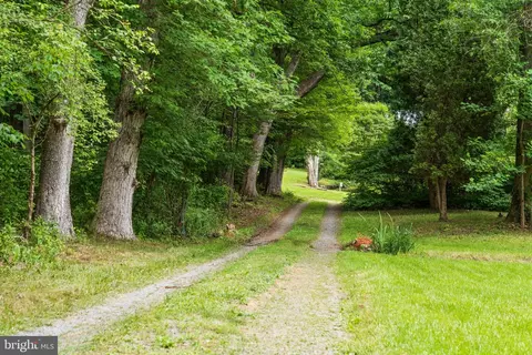 24401 Peach Tree Rd, Clarksburg, MD 20871