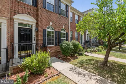 11802 Oxbridge Dr, Germantown, MD 20876