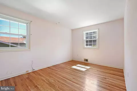 Bedroom - 12706 Barbara Rd, Silver Spring, MD 20906 photo 3 of 4
