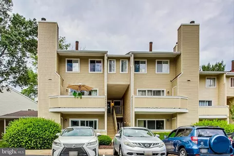 13123 Wonderland Way #13-132, Germantown, MD 20874