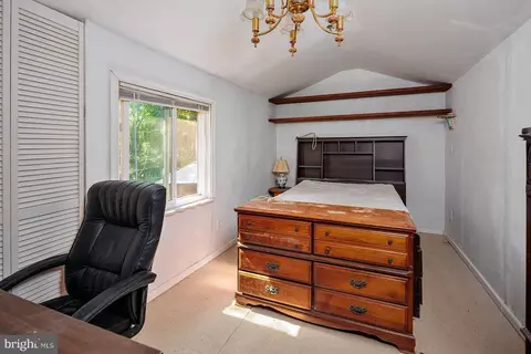 Bedroom - 2608 Woodedge Rd, Silver Spring, MD 20906 photo 6 of 6