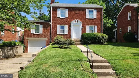 2703 Elnora St, Silver Spring, MD 20902