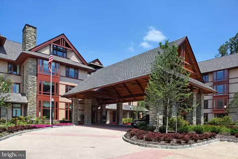 8300 Burdette Rd #345, Bethesda, MD 20817