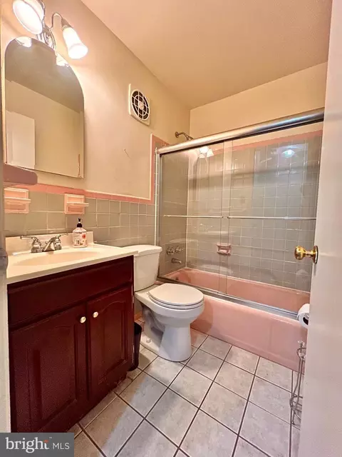2016 Forest Dale Dr, Silver Spring, MD 20903 photo 13