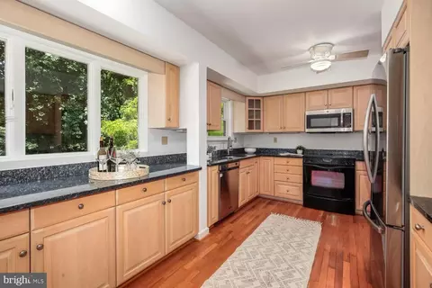 1707 Priscilla Dr, Silver Spring, MD 20904 photo 11