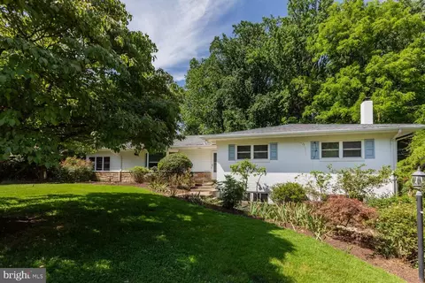 1707 Priscilla Dr, Silver Spring, MD 20904 photo 2