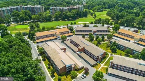 View/Area - 3500 Forest Edge Dr #15-3C, Silver Spring, MD 20906 photo 4 of 8
