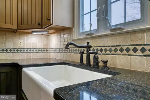Kitchen - 1609 Mithering Ln, Silver Spring, MD 20905 photo 8 of 8