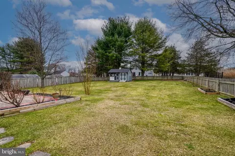 Exterior - 1609 Mithering Ln, Silver Spring, MD 20905 photo 8 of 10