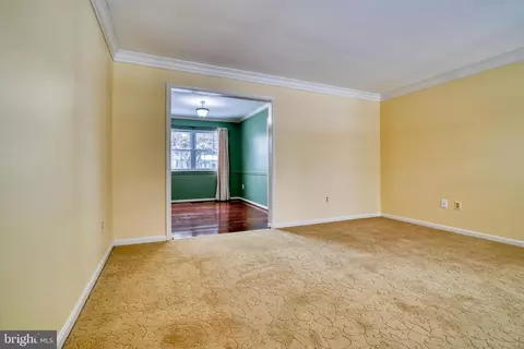 Living - 1609 Mithering Ln, Silver Spring, MD 20905 photo 2 of 7