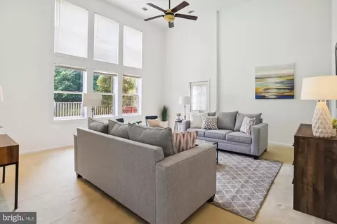Living - 17 Piping Rock Dr, Silver Spring, MD 20905 photo 5 of 6