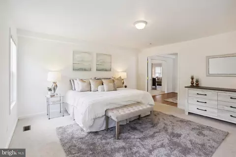 Bedroom - 17 Piping Rock Dr, Silver Spring, MD 20905 photo 3 of 4