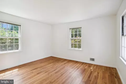 Bedroom - 17 Piping Rock Dr, Silver Spring, MD 20905 photo 2 of 4