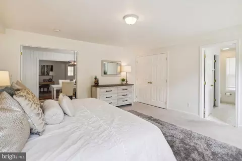 Bedroom - 17 Piping Rock Dr, Silver Spring, MD 20905 photo 4 of 4