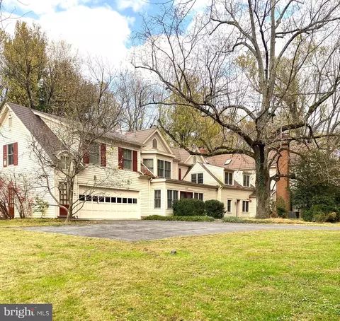 10500 Falls Rd, Potomac, MD 20854