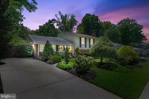 4512 Morgal St, Rockville, MD 20853