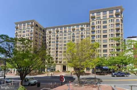 7710 Woodmont Ave #1009, Bethesda, MD 20814