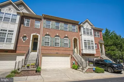 2036 Ashleigh Woods Ct, Rockville, MD 20851