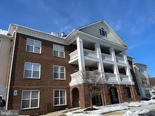 11924 Darnestown Rd #203, Gaithersburg, MD 20878