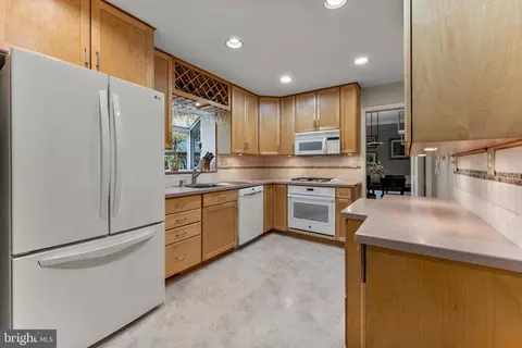 9520 Clement Rd, Silver Spring, MD 20910 photo 18