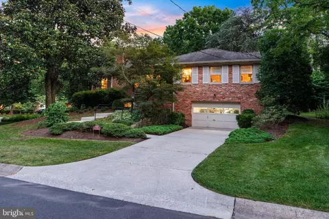 9520 Clement Rd, Silver Spring, MD 20910