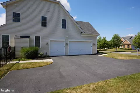 Other - 17605 Shores, Poolesville, MD 20837 photo 21 of 22