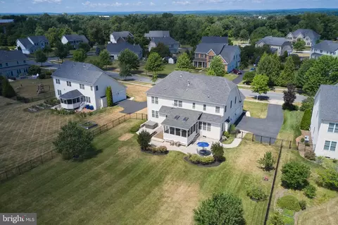 View/Area - 17605 Shores, Poolesville, MD 20837 photo 4 of 6