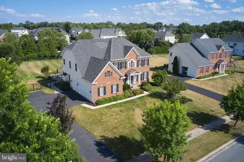 View/Area - 17605 Shores, Poolesville, MD 20837 photo 2 of 6