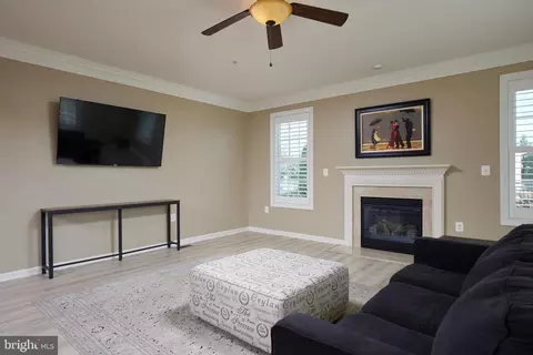 Living - 17605 Shores, Poolesville, MD 20837 photo 3 of 7