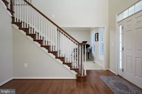 Entry Way - 17605 Shores, Poolesville, MD 20837 photo 3 of 8