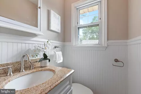 10009 Forest Grove Dr, Silver Spring, MD 20902 photo 22