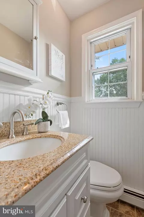 10009 Forest Grove Dr, Silver Spring, MD 20902 photo 23