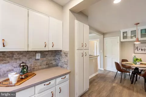 10009 Forest Grove Dr, Silver Spring, MD 20902 photo 15