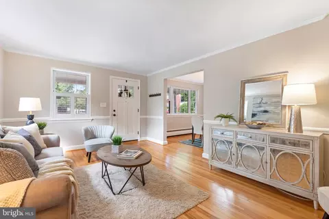 10009 Forest Grove Dr, Silver Spring, MD 20902 photo 8