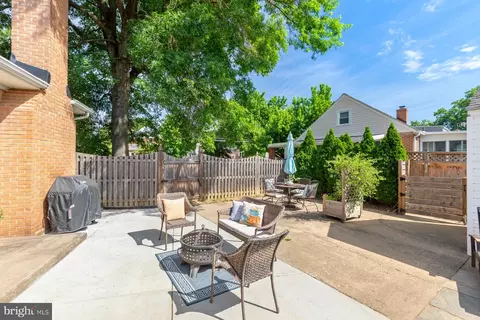 10009 Forest Grove Dr, Silver Spring, MD 20902 photo 45