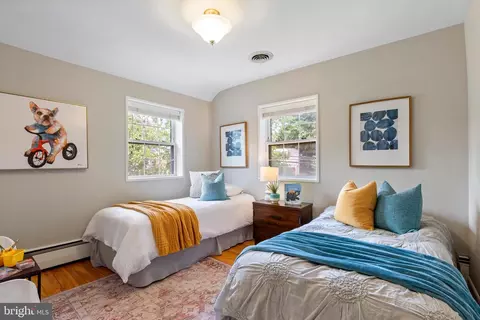 10009 Forest Grove Dr, Silver Spring, MD 20902 photo 28