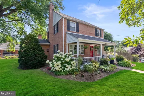 10009 Forest Grove Dr, Silver Spring, MD 20902 photo 3