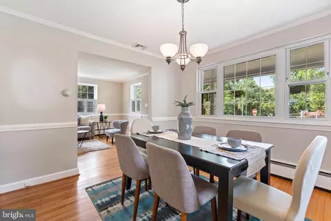 10009 Forest Grove Dr, Silver Spring, MD 20902 photo 11