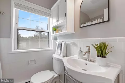 10009 Forest Grove Dr, Silver Spring, MD 20902 photo 35